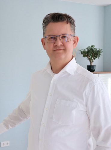 Dr. Boguslaw Krystian Nikiciuk